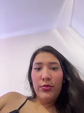 IsabellaJoness  online show from March 27, 6:08 pm