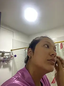 IsabellaJoness  online show from October 28, 11:05 am