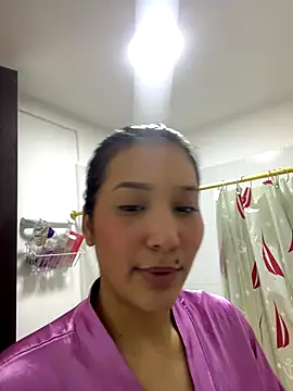 IsabellaJoness  online show from October 22, 12:10 pm