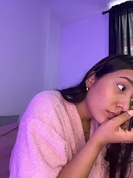 IsabellaJoness  online show from February 18, 8:30 pm