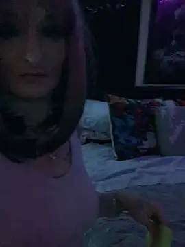 blondebarbiebae online show from July 28, 7:50 am