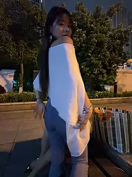 redrose520 online show from April 17, 1:13 pm