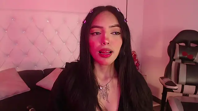 Liv20  online show from February 23, 7:24 pm