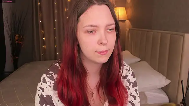 Monica  Queen online show from March 23, 5:24 am