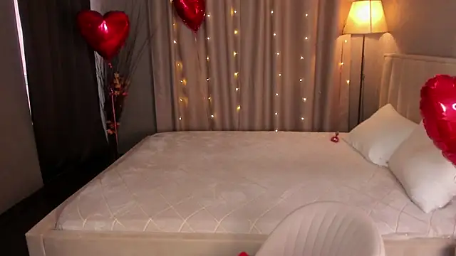 Monica  Queen online show from February 14, 5:53 am