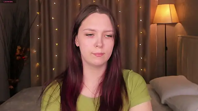 Monica  Queen online show from April 11, 7:45 am