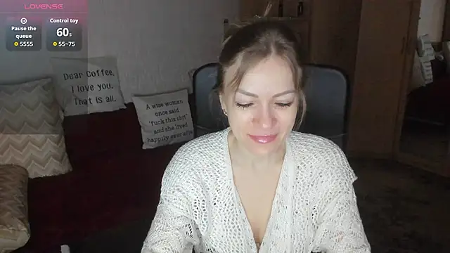 Tiffany Bates online show from April 8, 3:19 am