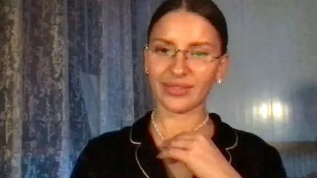 Ceryanna online show from November 24, 2:02 am