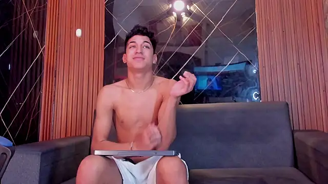 Stiben boy online show from December 5, 1:34 pm