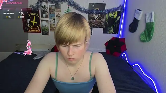 Cattie w  online show from January 7, 1:09 am