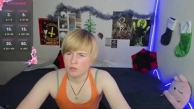 Cattie w  online show from January 8, 1:20 am