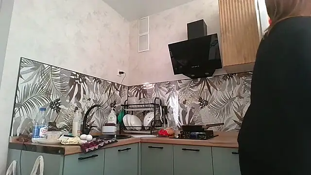 Thavione online show from February 2, 7:51 am