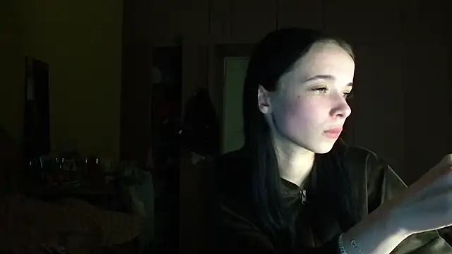 Emilia Light online show from March 29, 6:40 pm