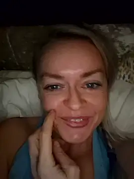 demidelightfulxx online show from January 11, 8:36 pm