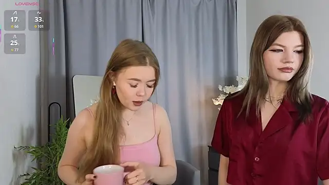 TwixieGuo online show from November 8, 11:26 am