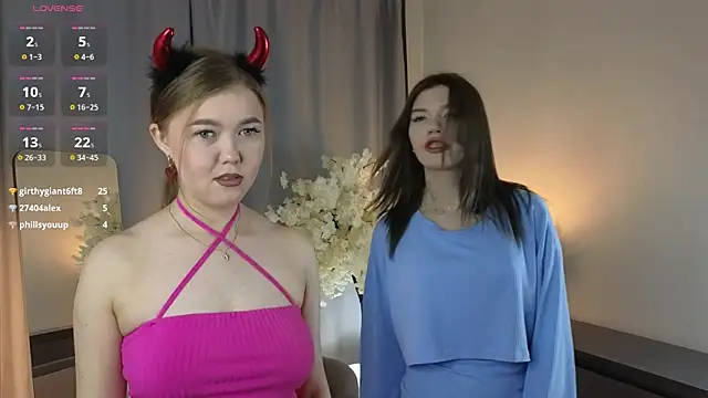 TwixieGuo online show from November 2, 11:02 am