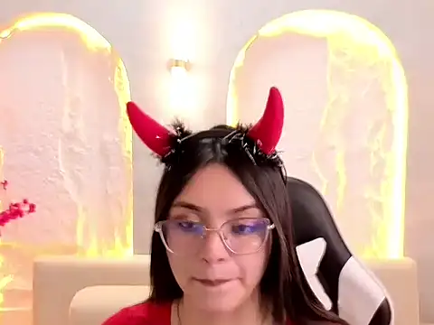 nathaly tp online show from October 7, 7:51 pm