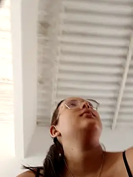 young dairy01 online show from October 10, 2:00 pm