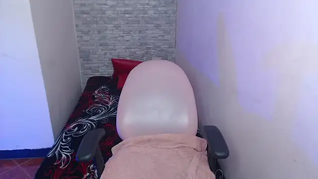  ceeleste cute  online show from October 31, 8:24 pm