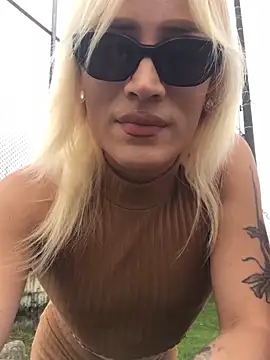 alexawinterrr online show from December 19, 6:22 pm