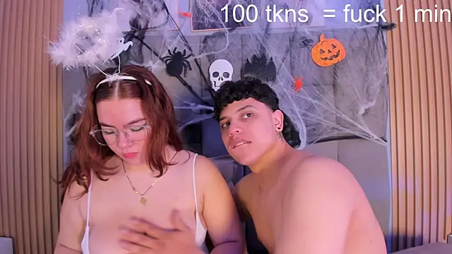 Kandyfrees  online show from October 26, 1:17 pm