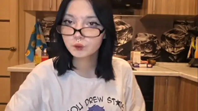 Beeping Creature online show from January 9, 3:05 pm