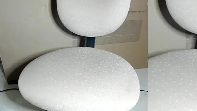 summerissexy online show from November 14, 8:25 am