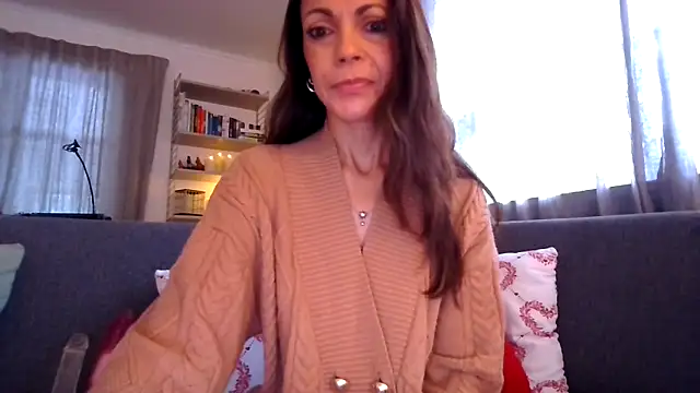 LoveAndRopes online show from February 5, 9:01 am