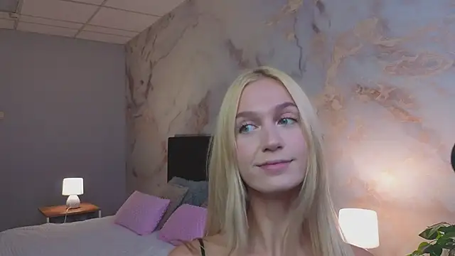 SerenaCrystall online show from June 2, 10:16 am