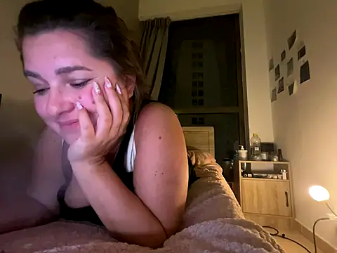 red mini fox online show from October 6, 8:46 pm