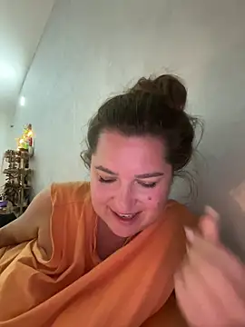 red mini fox online show from October 2, 6:57 pm