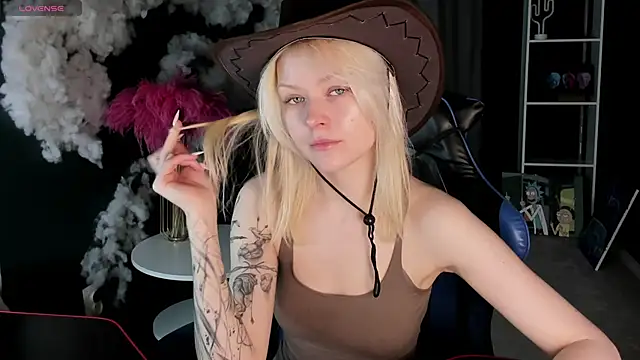 Callista a online show from May 18, 3:05 am