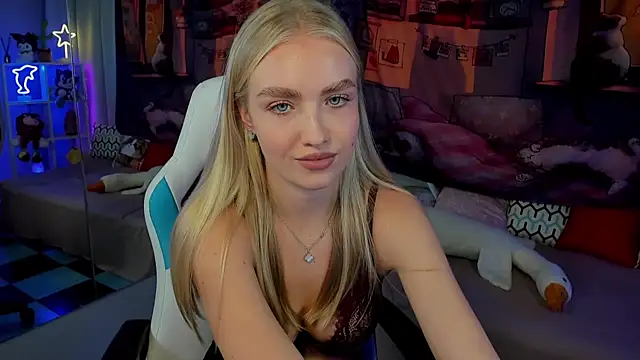 TessaGrays online show from October 31, 1:15 pm