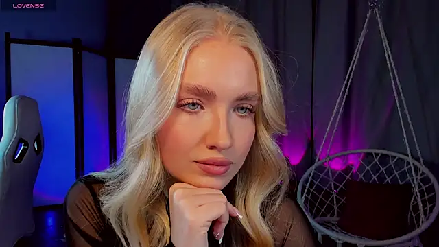 TessaGrays online show from December 22, 8:50 am