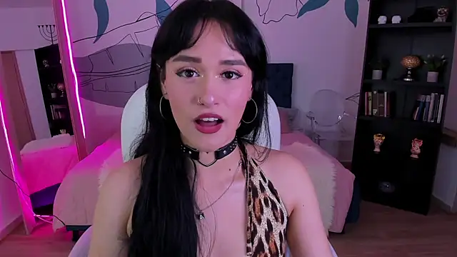 Goth Alice online show from November 6, 8:15 pm