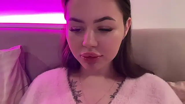 AlmaryKim online show from October 9, 8:57 pm