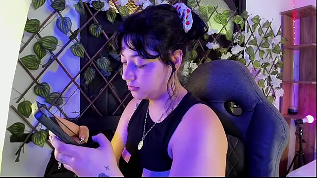 Kora Red69 online show from April 8, 2:30 pm