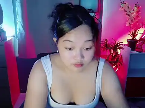 UrFavouriteCravings online show from April 16, 1:39 am