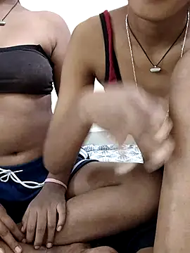 Unique girls90 online show from November 19, 5:40 am