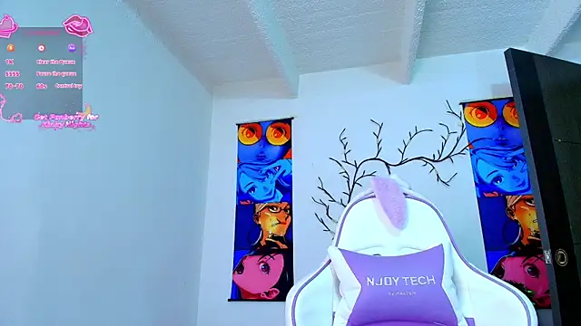 Bennuluspeach  online show from December 15, 12:32 pm