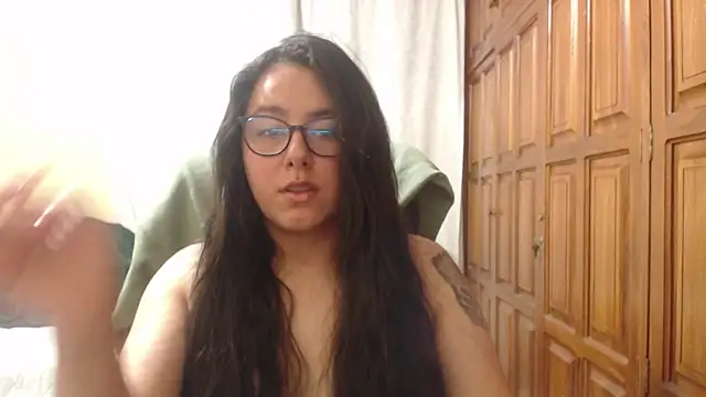 Venus cat  online show from April 19, 2:44 am