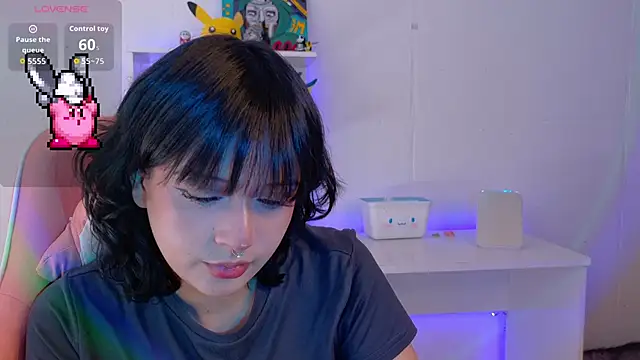 Sallie Doll online show from December 3, 6:32 pm