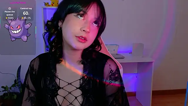 Sallie Doll online show from February 6, 8:34 pm