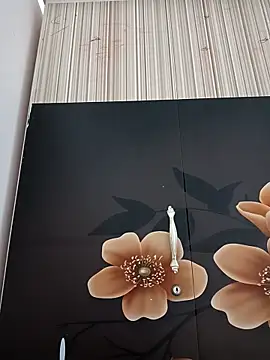 tulip-bae online show from December 22, 7:22 am