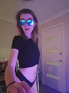 lonely Cosplay chick online show from November 3, 12:31 pm