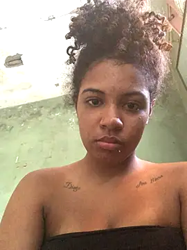 Lorennapires online show from January 8, 6:56 pm