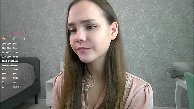 SweetSaraPie online show from October 28, 7:08 pm