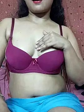 Aditi1996 online show from March 7, 8:05 pm