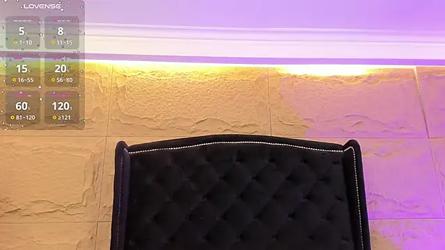 naomi hill1 online show from November 21, 10:34 pm