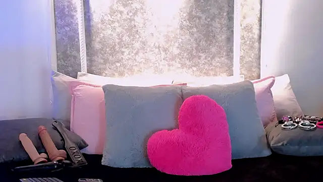  victoriaa  lois online show from January 15, 9:32 pm